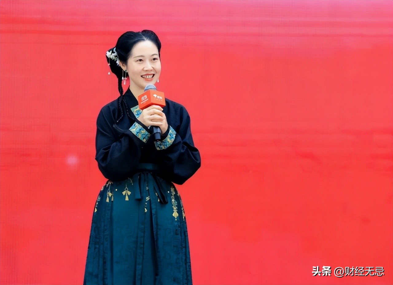 京东11.11现货开卖_京东3年招募1万名采销_京东看价格走势