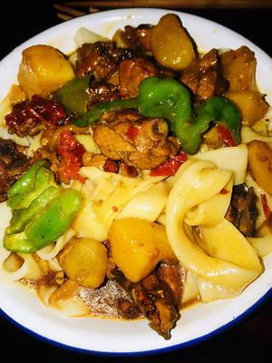 新疆特色大盘鸡（附加皮带面做法）的做法 步骤9