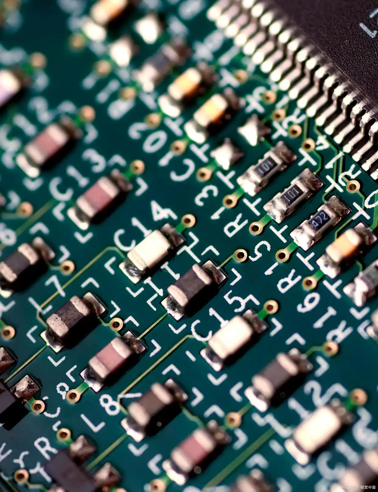 盘面分析_大盘暴跌反弹 寻找妖股_大盘复盘