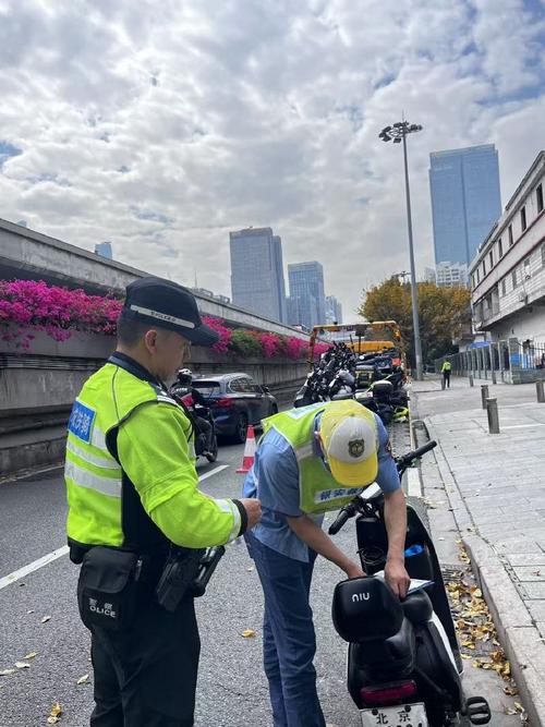 广州交警暂扣无牌电动自行车_广州市无牌电动自行车专项整治行动_电动自行车拓展